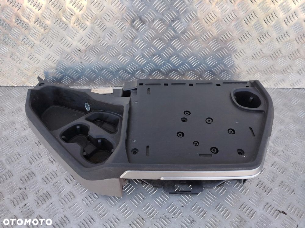 PÓŁKA SZUFLADA KOKPITU NA TUNEL ŚRODKOWY SCANIA G NTG - 2