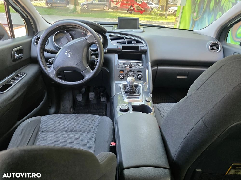 Peugeot 3008 1.6 HDI Confort Pack - 5