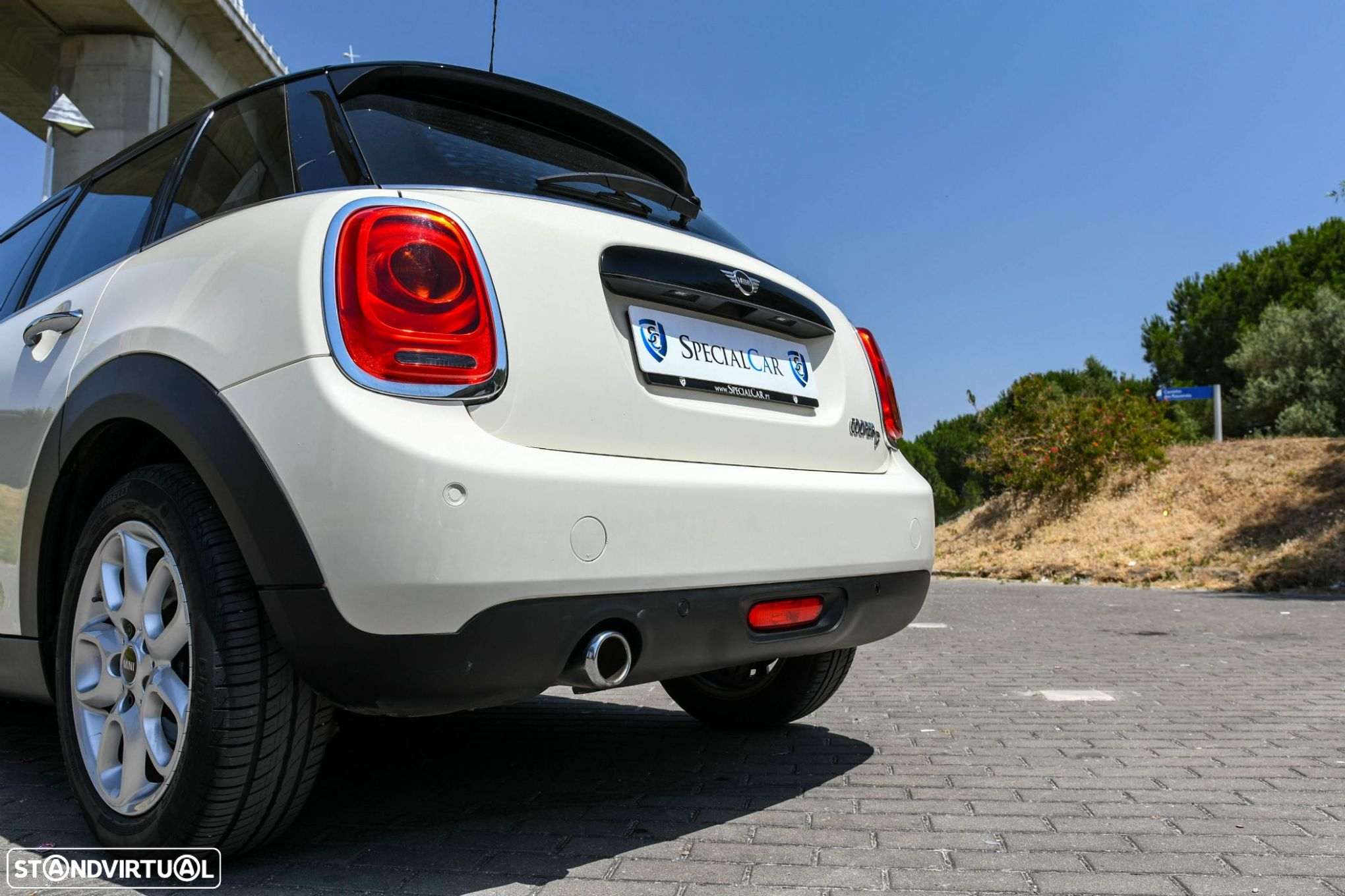 MINI 5 Portas Cooper D - 16
