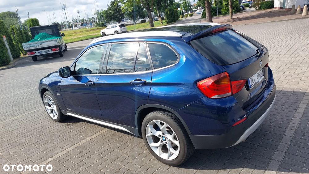 BMW X1 xDrive18d xLine - 12