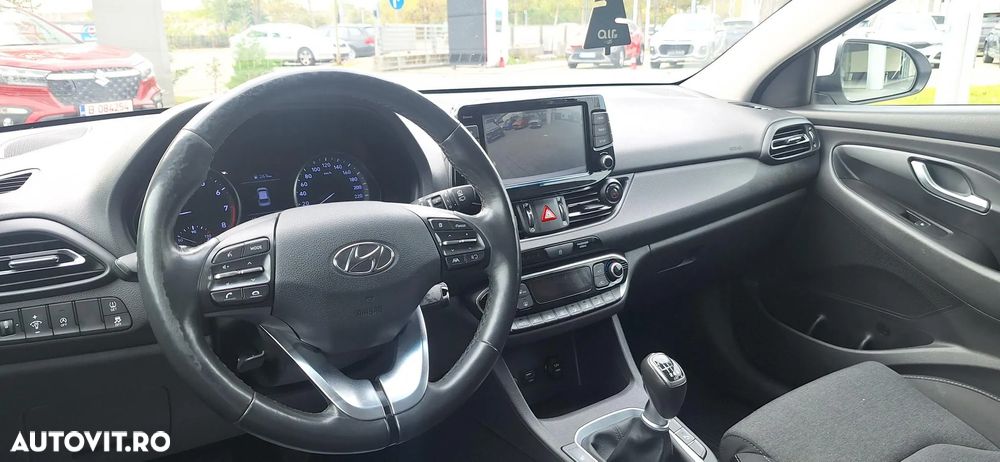 Hyundai i30 1.5 110CP 5DR M/T Highway - 6