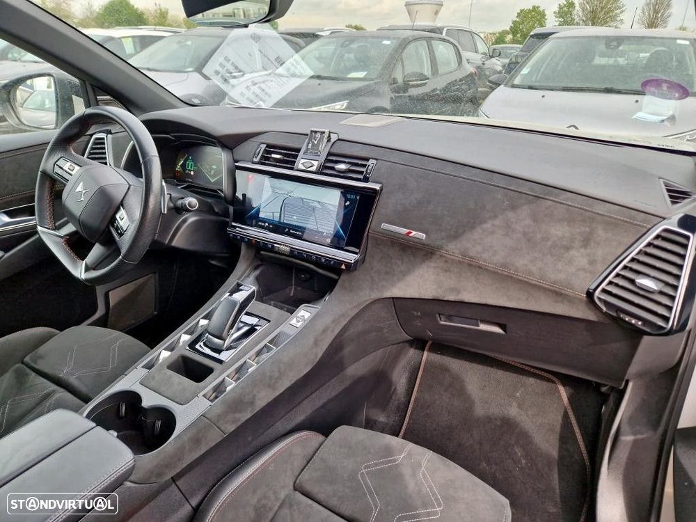 DS DS7 Crossback E-Tense Performance Line EAT8 - 8
