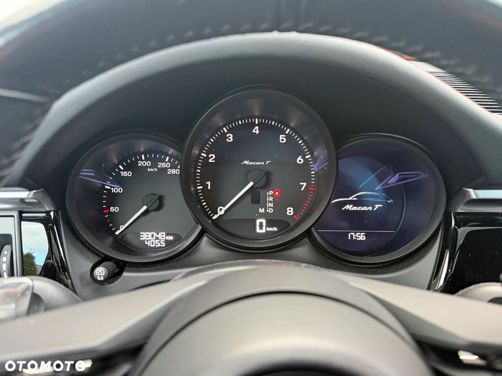 Porsche Macan T - 13