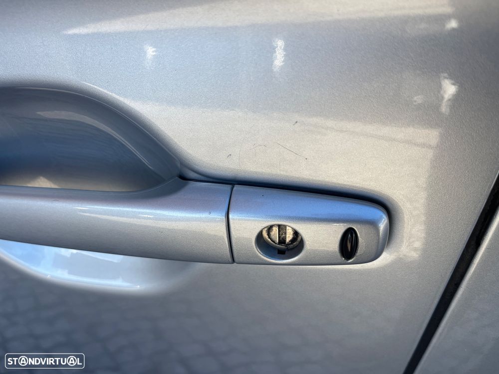 Mitsubishi Outlander 2.2 DI-D Intense+ - 21