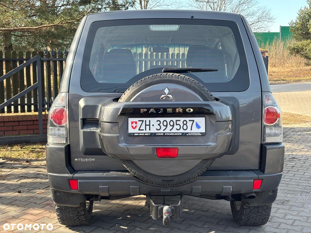 Mitsubishi Pajero 3.2 DID Intense Plus - 9