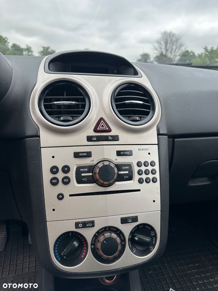 Opel Corsa - 7