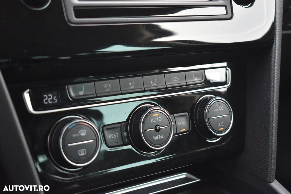 Volkswagen Passat 2.0 TDI DSG (BlueMotion Technology) Highline - 30