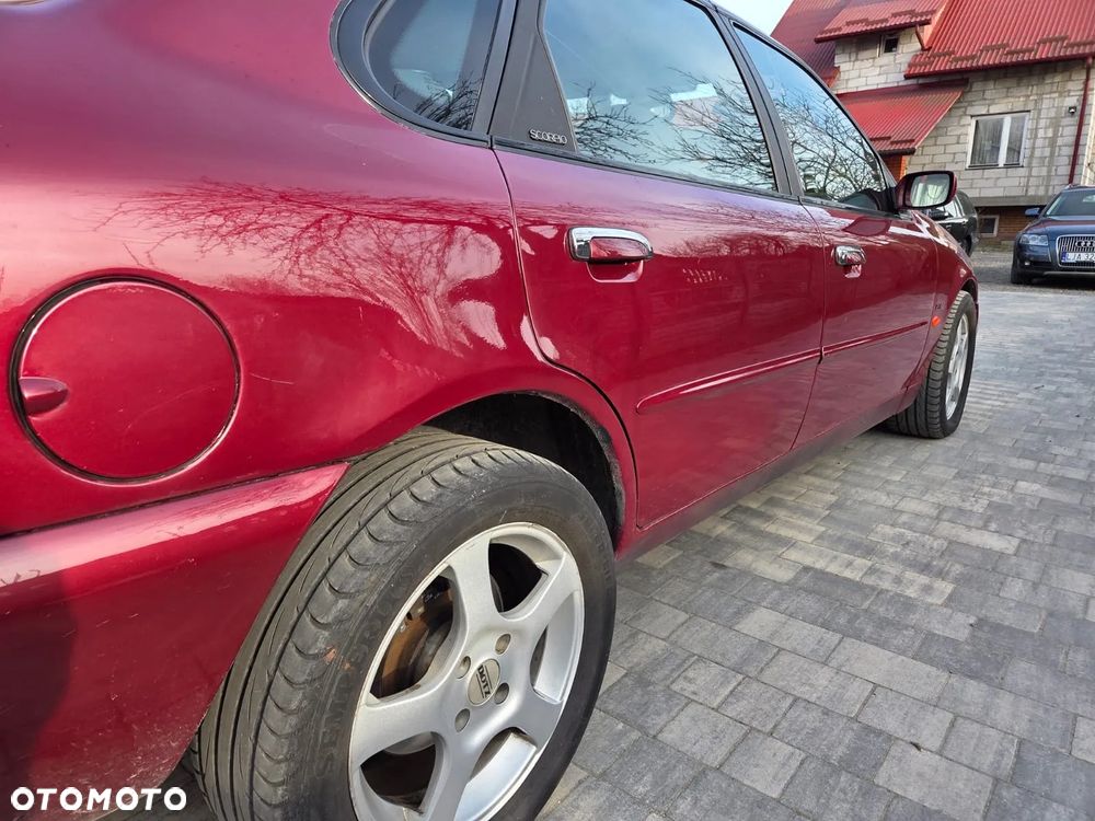 Ford Scorpio 2.9-24 Ghia - 11