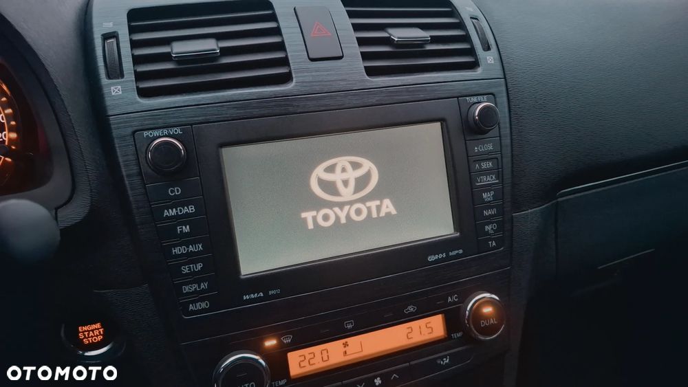 Toyota Avensis 2.0 Prestige NAVI - 32