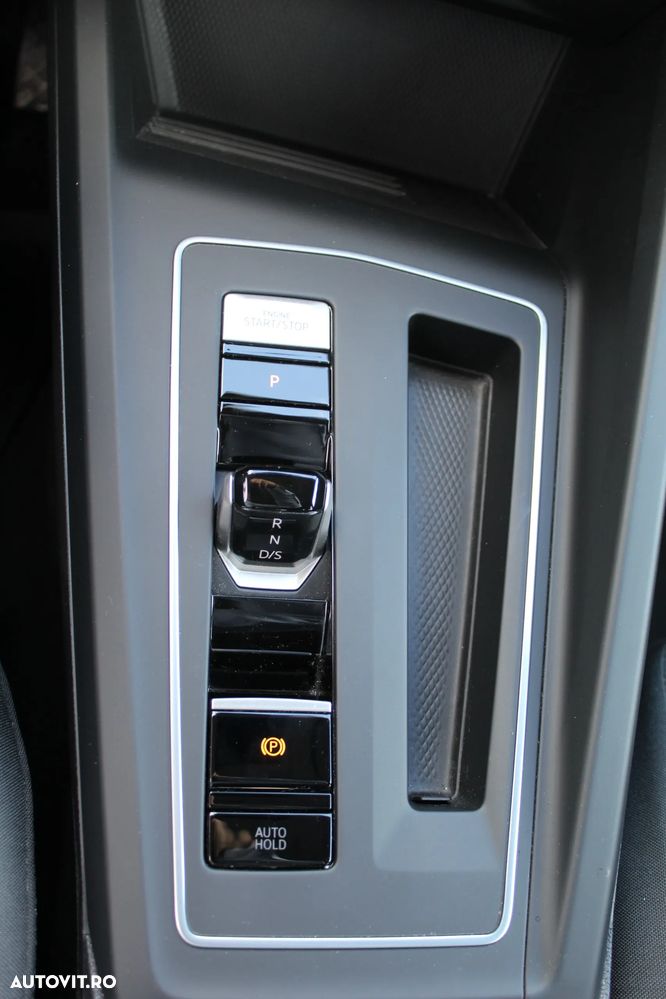 Volkswagen Golf - 5