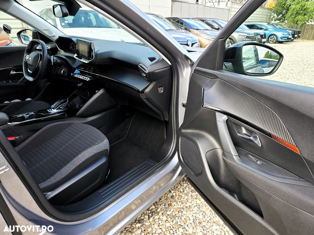 Peugeot 2008 1.5 BlueHDI 130 S&S EAT8 Allure - 14