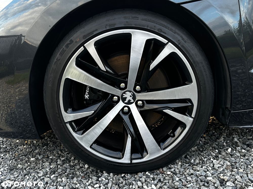 Peugeot RCZ 1.6 200 THP - 13