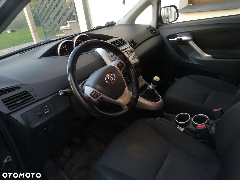 Toyota Verso 2.0 D-4D Luna - 13