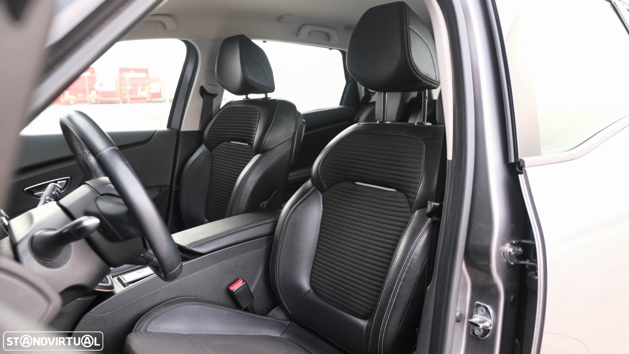 Renault Scénic 1.5 dCi Sport SS - 19