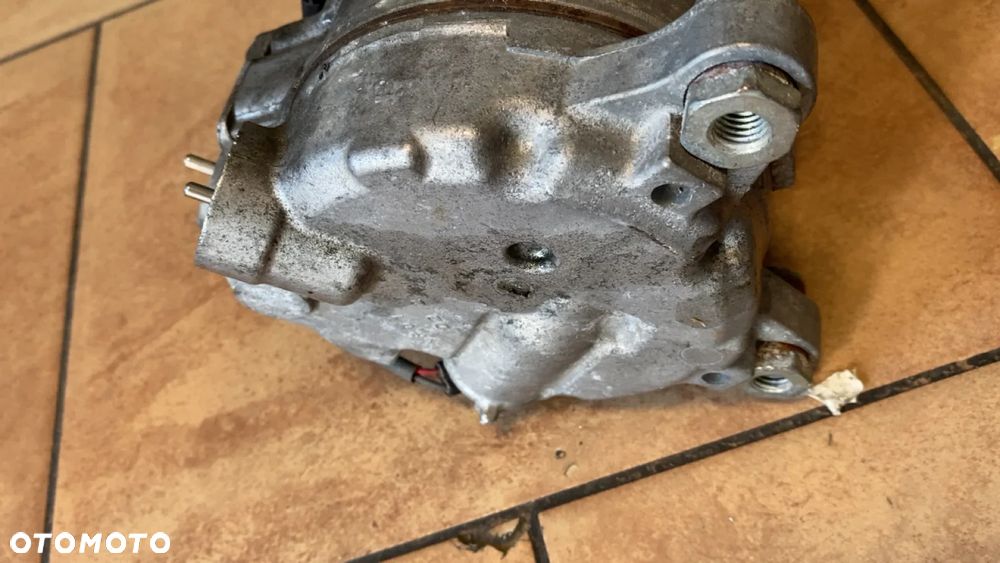 BMW F30 F10 F12 F01 SPRĘŻARKA KLIMATYZACJI N20 N57 9216466 - 3