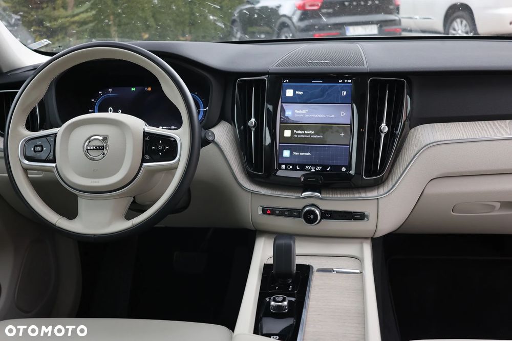 Volvo XC 60 T8 AWD Recharge Plus Dark - 22