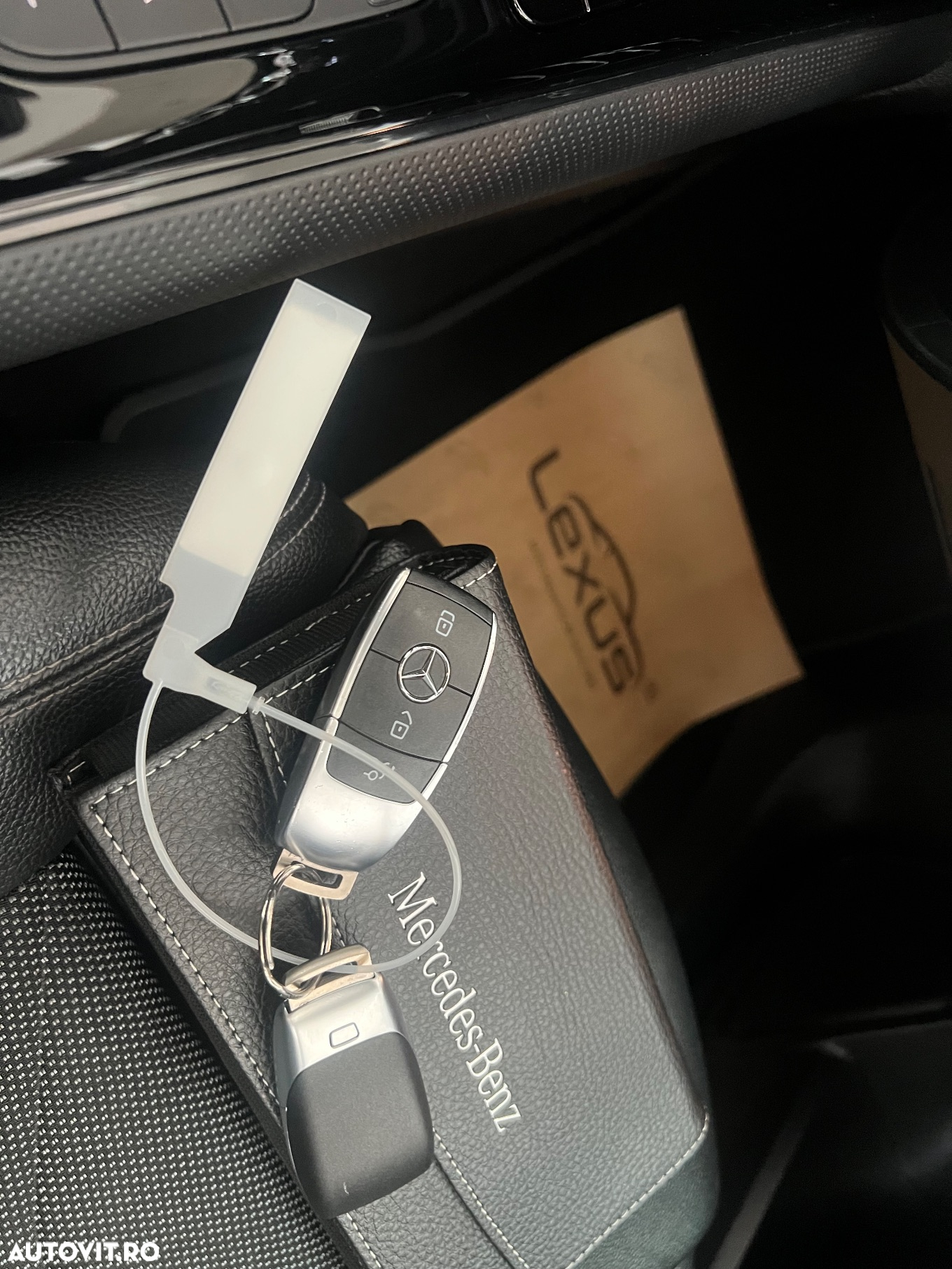 Mercedes-Benz GLB 200 d 4Matic 8G-DCT Special Edition - 36