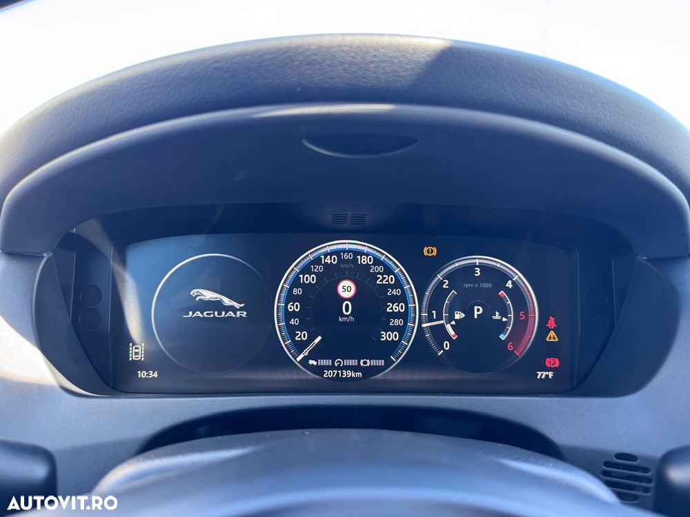 Jaguar F-Pace 20d AWD Aut. Pure - 28