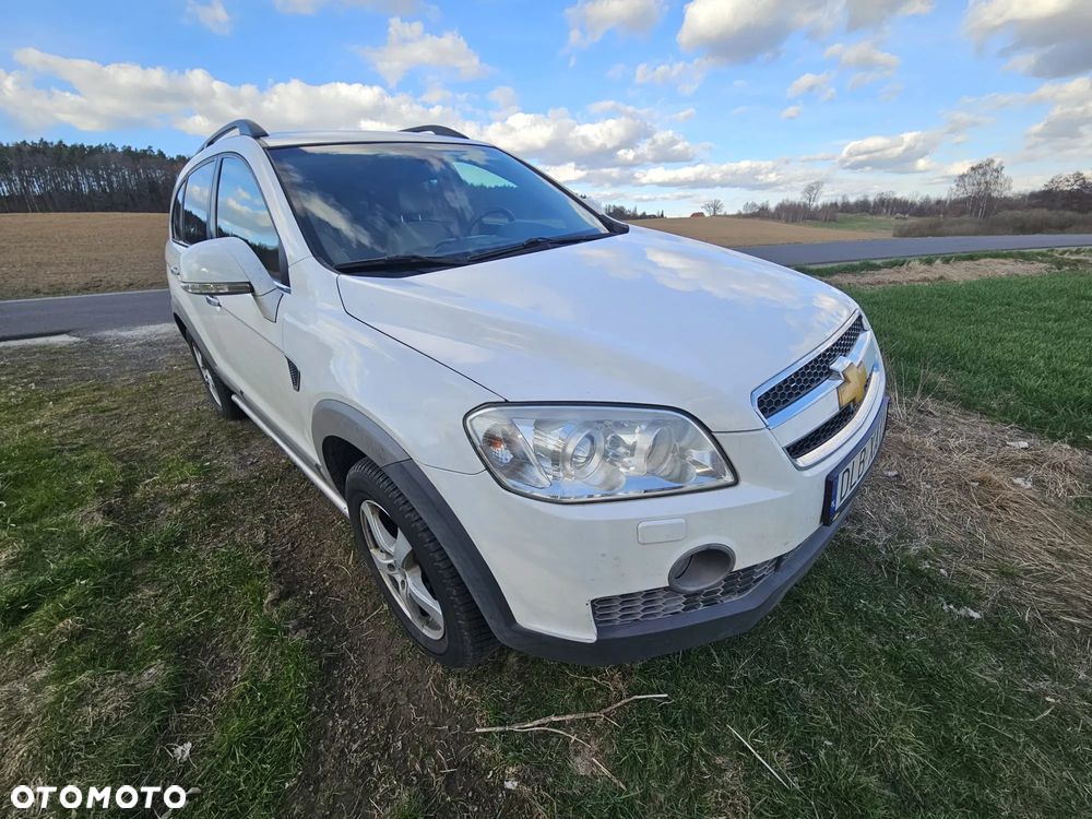 Chevrolet Captiva 3.2 LT (deu) - 7