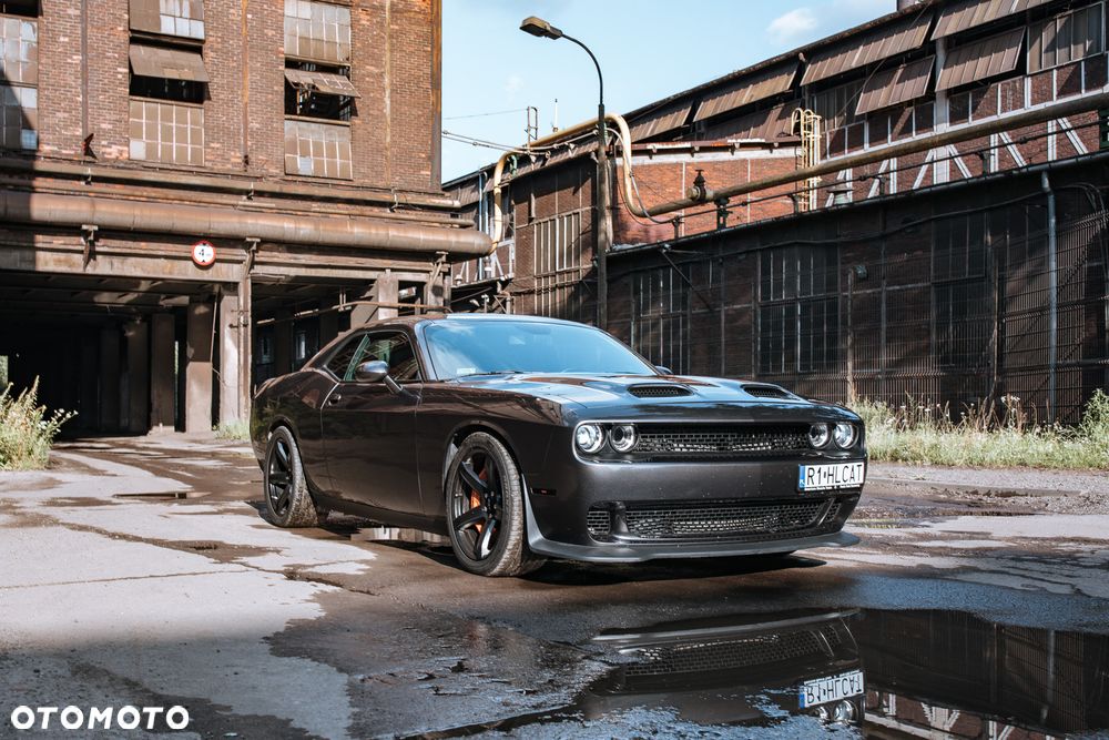 Dodge Challenger 6.2 Hellcat - 2