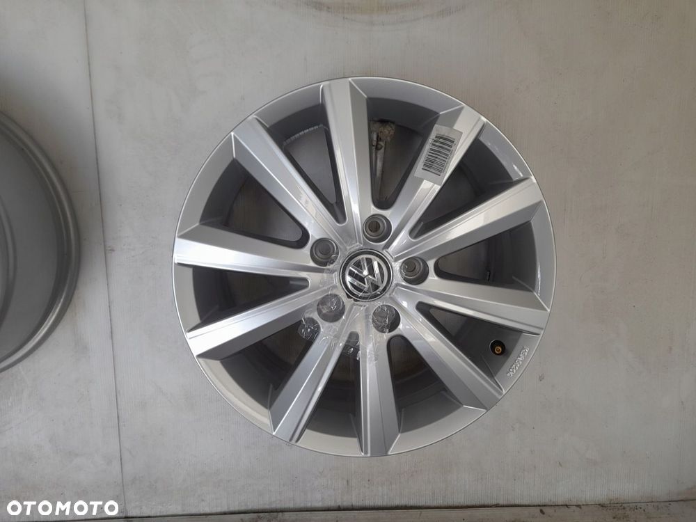 Felgi aluminiowe Volkswagen OE 7E0071497A 7.0" x 17" 5x120 ET56 - 4