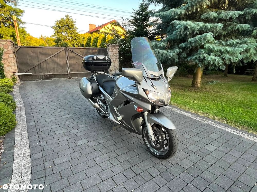 Yamaha FJR - 3