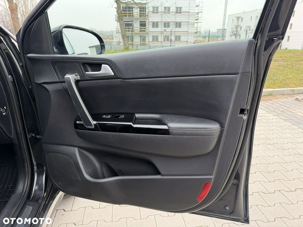 Kia Sportage 1.6 T-GDI AWD DCT GT LINE - 32