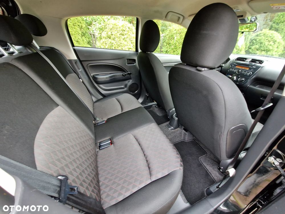 Mitsubishi Space Star - 10