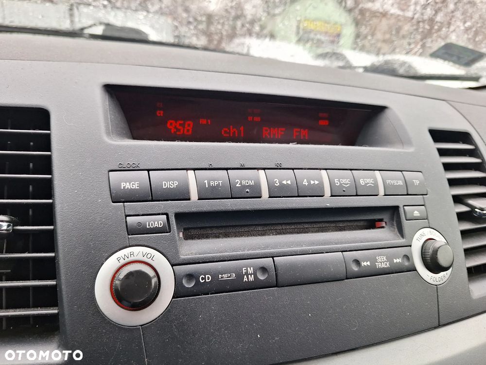 Mitsubishi Lancer 1.8 Intense - 21