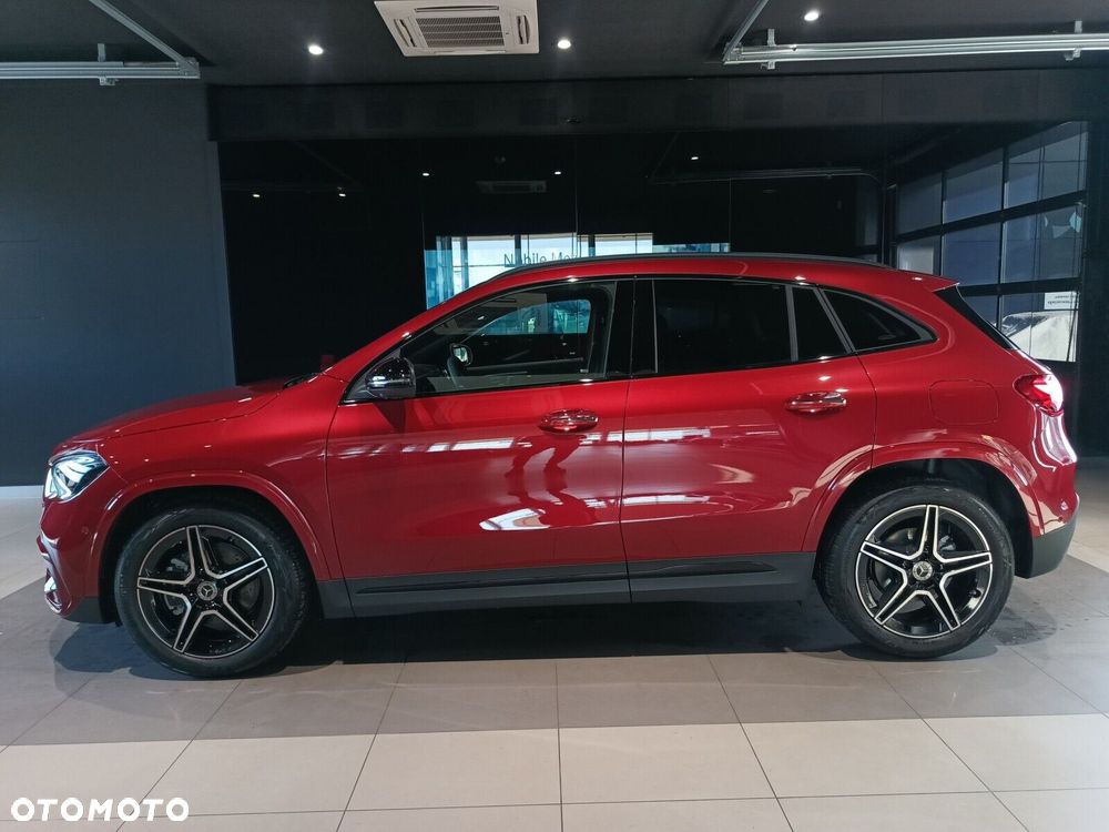 Mercedes-Benz GLA - 5