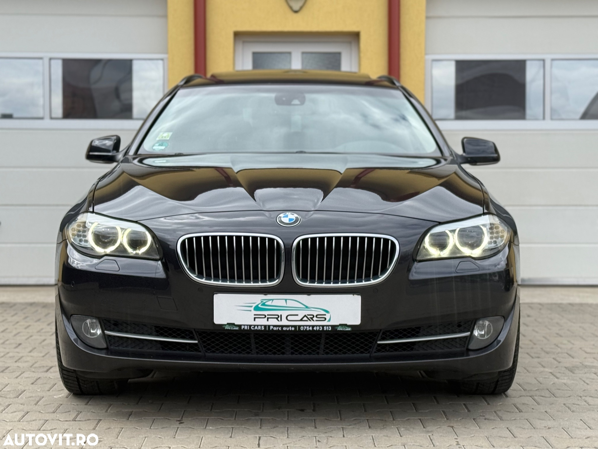 BMW Seria 5 525d Touring Aut. - 29