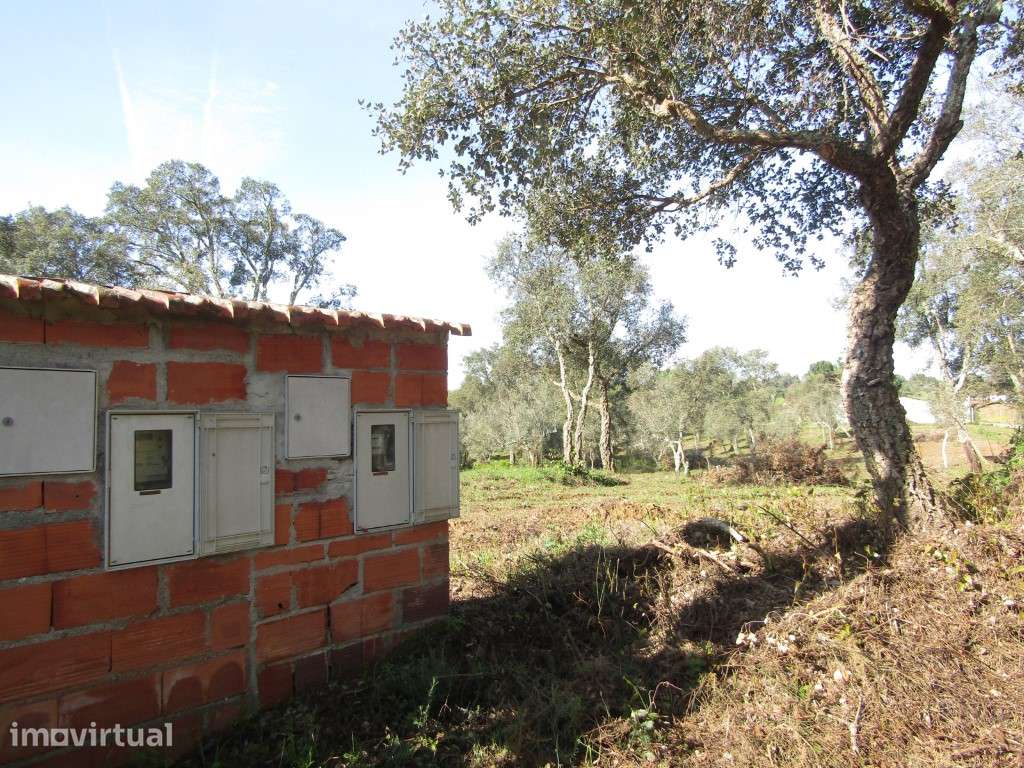 Terreno e palheiro de Chões de Garcês, Sardoal - Grande imagem: 2/7