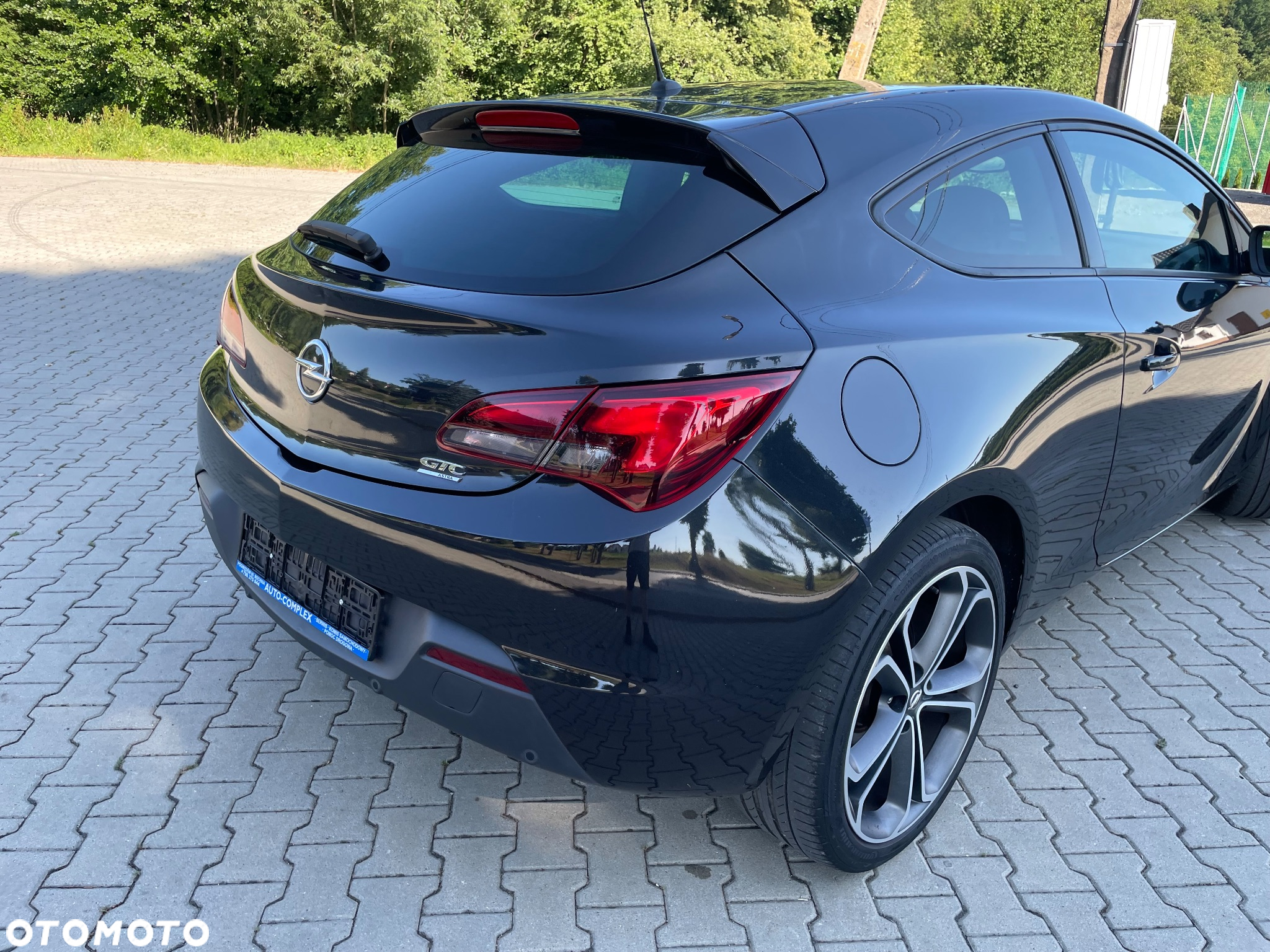 Opel Astra GTC 1.4 Turbo - 4