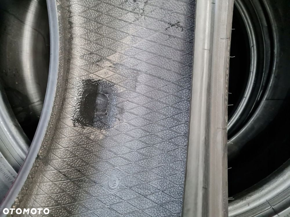 GOODYEAR Ultra Grip 8 Performance 245/45R18 7,9mm 2021 - 4