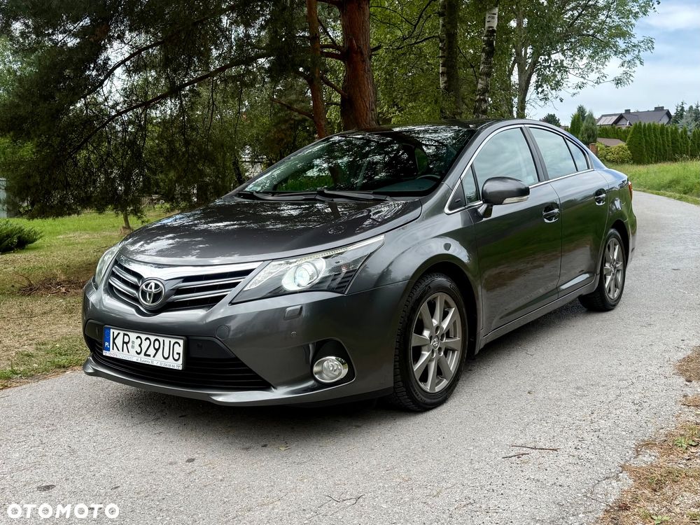 Toyota Avensis 2.2 D-4D Premium - 2