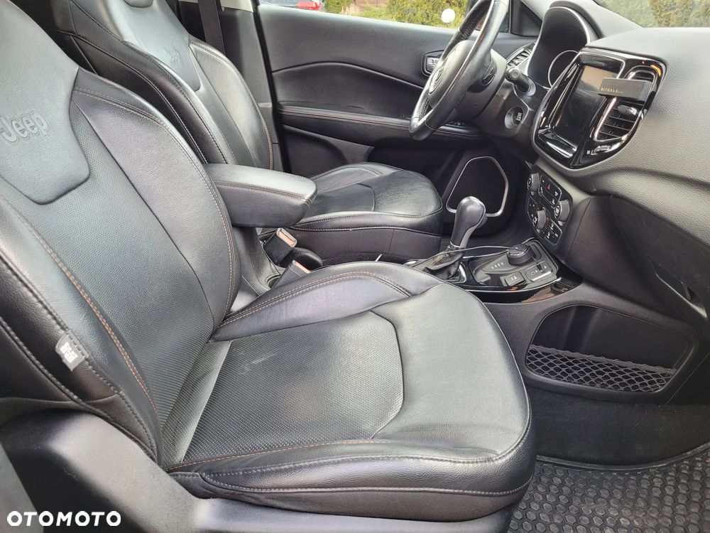 Jeep Compass - 9