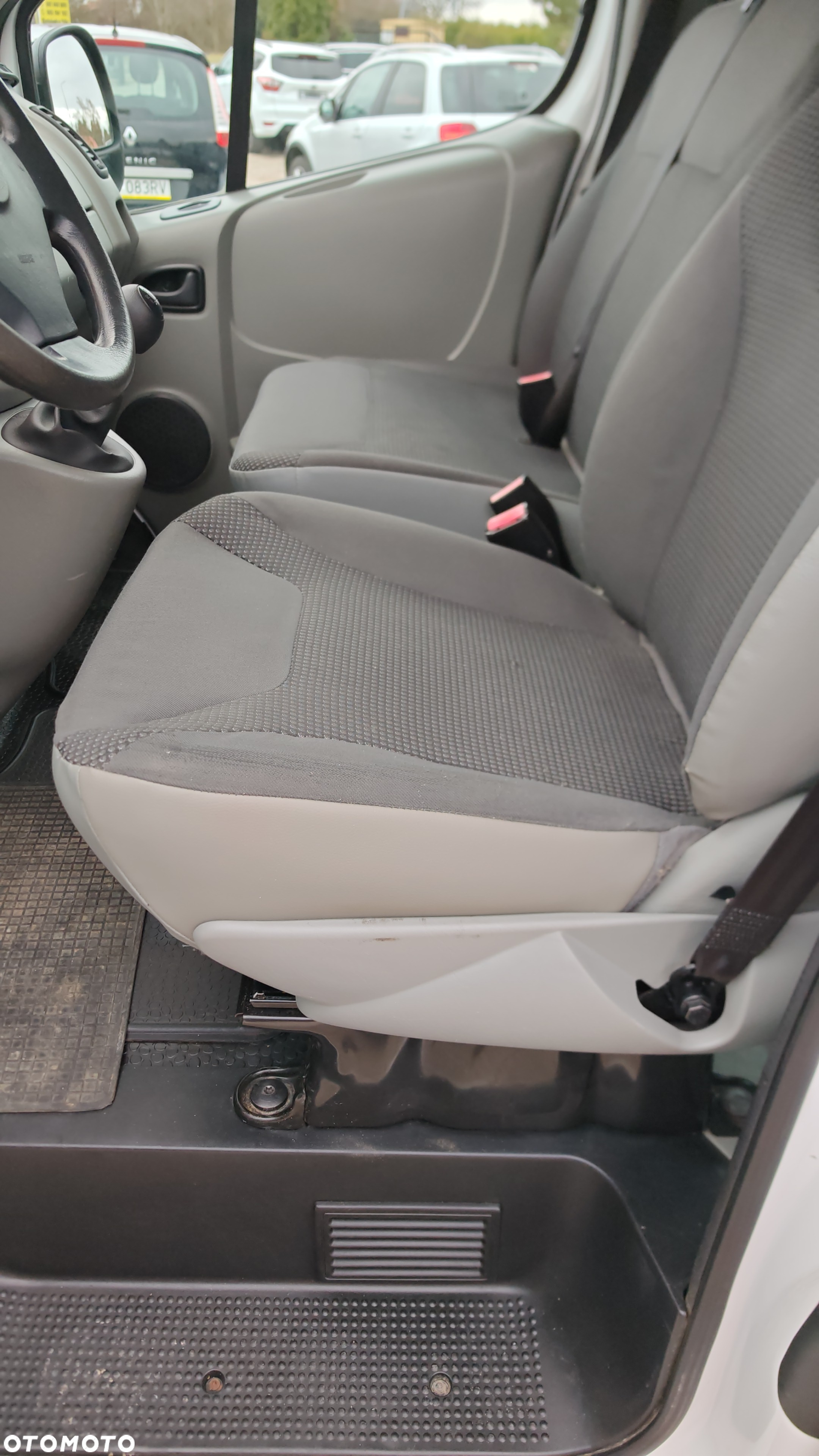 Opel Vivaro - 13