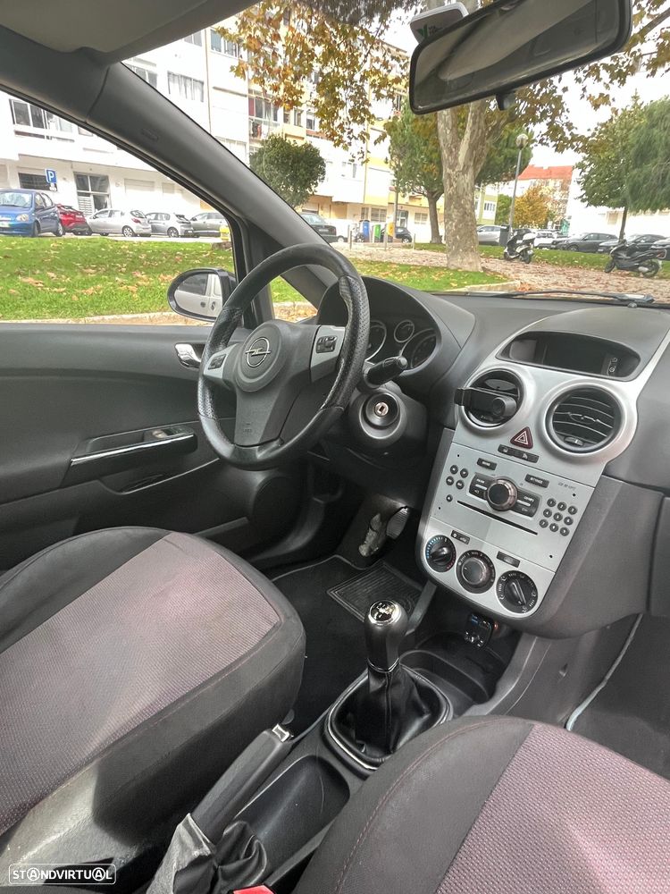 Opel Corsa 1.2 Black Edition - 8