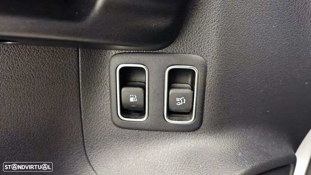 Mercedes-Benz GLA 250 e Progressive - 29