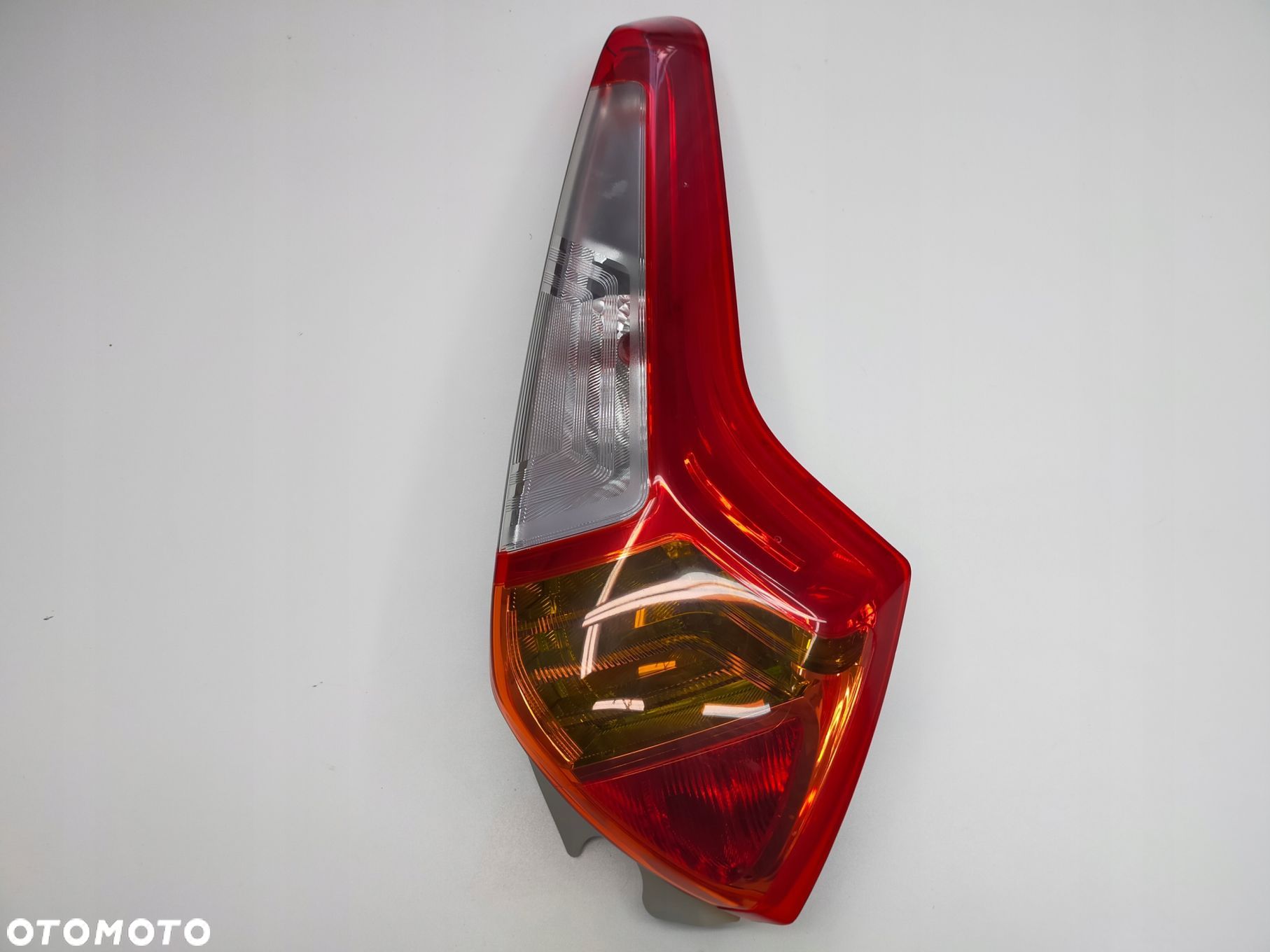 LAMPA PRAWA TYLNA PRAWY TYŁ MG MG3 (2012-2016) ORYGINAŁ - 1