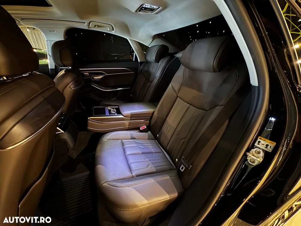 Audi A8 - 7
