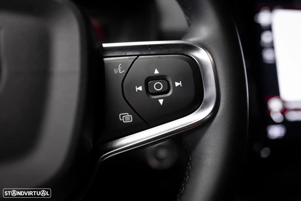 Volvo XC 40 1.5 T4 PHEV Core - 17