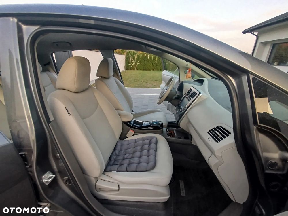 Nissan Leaf 24kWh Tekna - 9