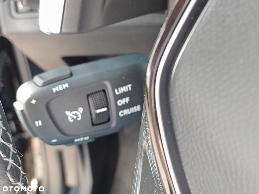 Peugeot 3008 1.5 BlueHDi Allure Pack S&S EAT8 - 15