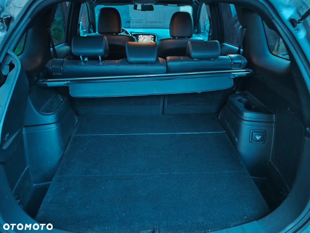 Mitsubishi Outlander 2.4 4WD Diamant - 11