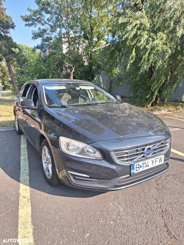 Volvo V60 D2 Start-Stop Kinetic - 1
