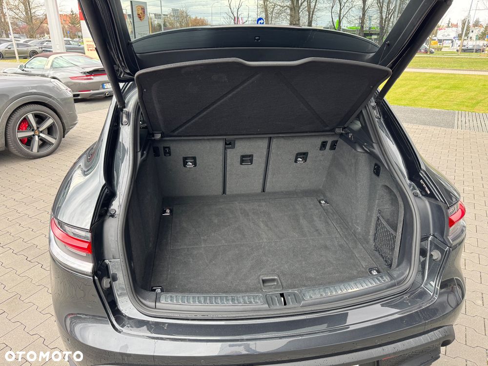 Porsche Macan Standard - 24