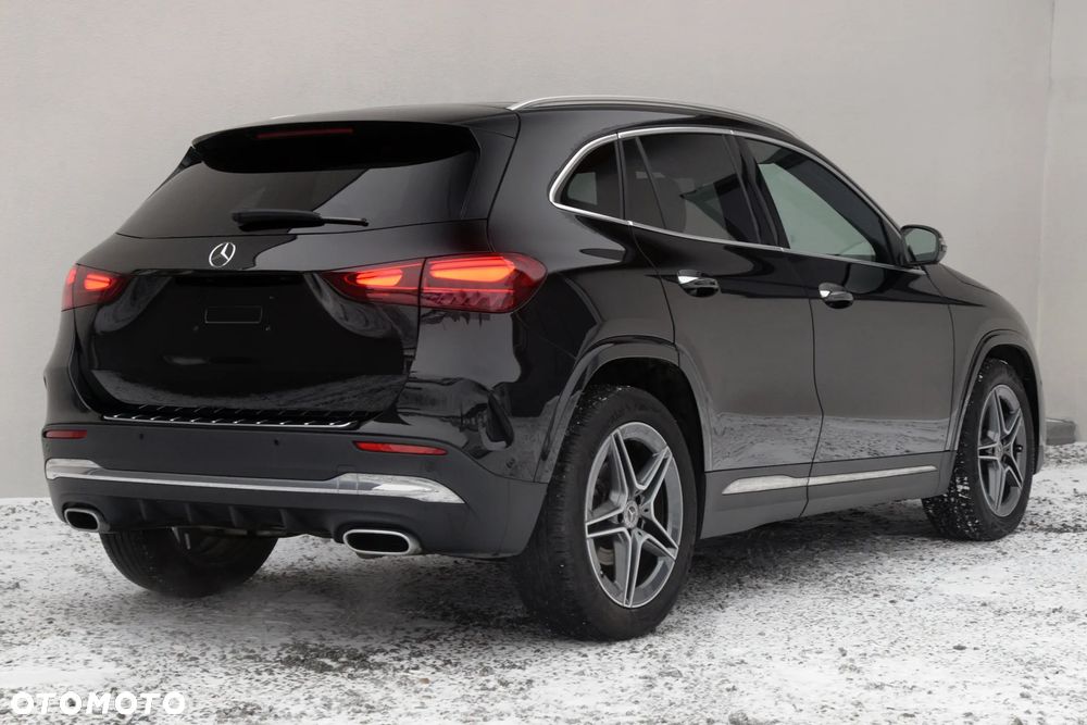 Mercedes-Benz GLA 200 d 4Matic 8G-DCT AMG Line - 13