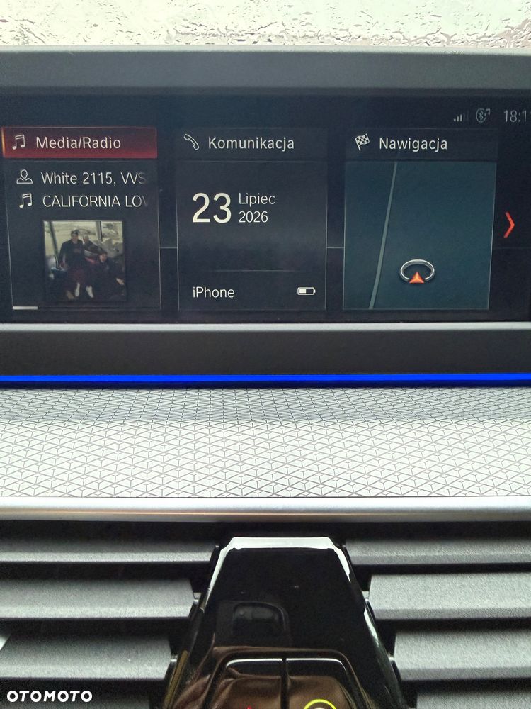 BMW Seria 5 518d M Sport - 9