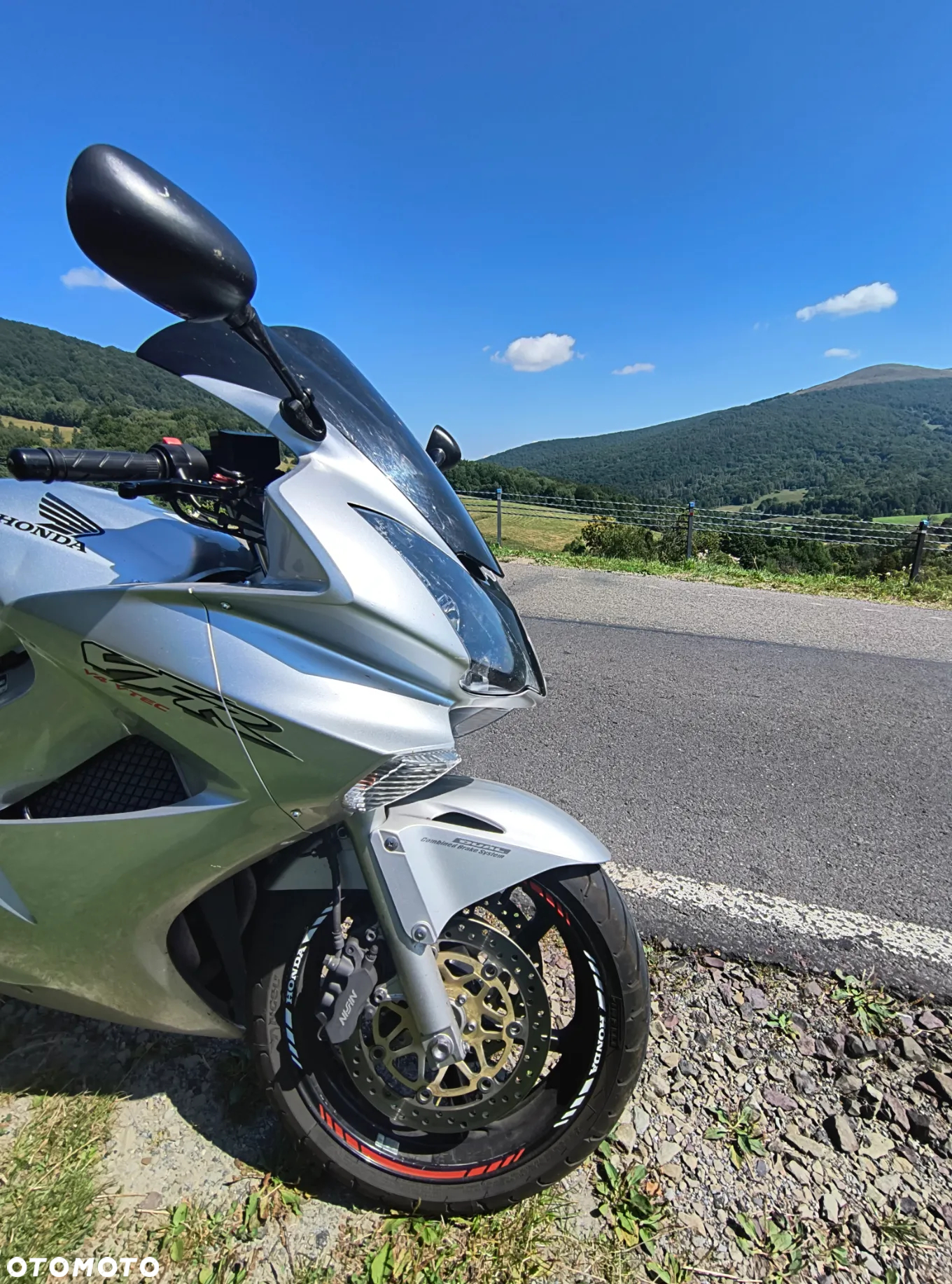 Honda VFR - 38